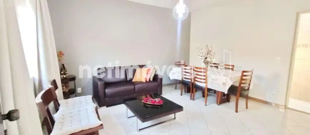 Casa com 4 Quartos à venda, 220m² no Arvoredo, Contagem