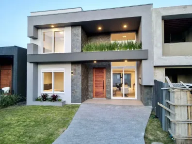 Casa de Condomínio com 4 Quartos à venda, 228m² no , Capão da Canoa