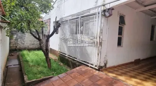 Casa com 3 Quartos à venda, 240m² no COHAB Boa Vista, Uberaba