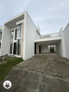 Casa com 4 Quartos à venda, 240m² no , Balneário Piçarras