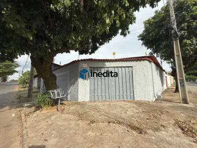 Casa com 3 Quartos para alugar, 74m² no Setor São José, Goiânia