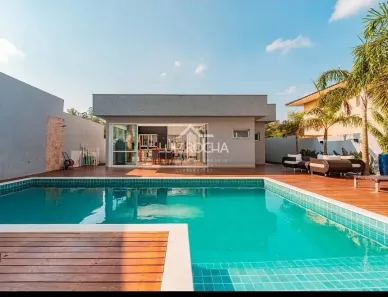 Casa de Condomínio com 3 Quartos à venda, 378m² no Jardim Caiapiá, Cotia