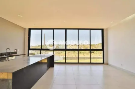 Casa de Condomínio com 3 Quartos para alugar, 182m² no Granja Marileusa, Uberlândia
