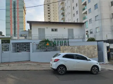 Casa com 3 Quartos à venda, 172m² no Centro, Londrina