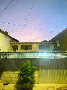 Casa com 6 Quartos à venda, 230m² no Peixinhos, Olinda