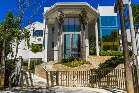 Casa com 10 Quartos para alugar, 1980m² no Santa Rita, Ubatuba