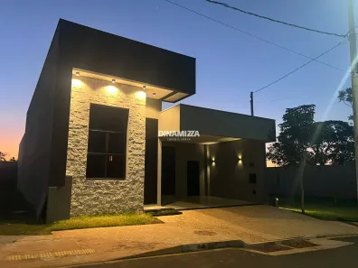 Casa de Condomínio com 3 Quartos à venda, 170m² no Beija-Flor II, Uberaba