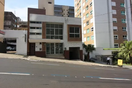 Sala Comercial para alugar, 135m² no Moinhos de Vento, Porto Alegre