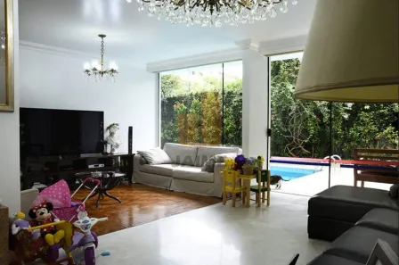 Sobrado com 5 Quartos à venda, 300m² no Pacaembu, São Paulo