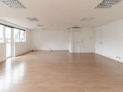 Sala Comercial à venda, 82m² no Vila Andrade, São Paulo