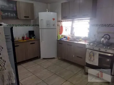 Sobrado com 4 Quartos à venda, 160m² no Camaquã, Porto Alegre