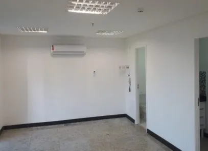 Ponto Comercial para alugar, 43m² no Aclimação, São Paulo