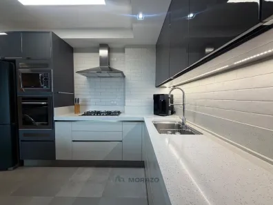 Apartamento com 2 Quartos à venda, 107m² no Zona 03, Maringá