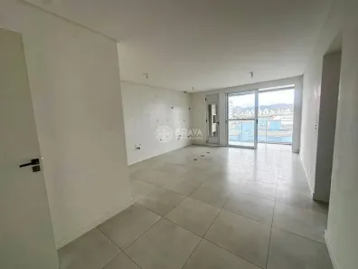 Apartamento com 2 Quartos para alugar, 64m² no São João, Itajaí