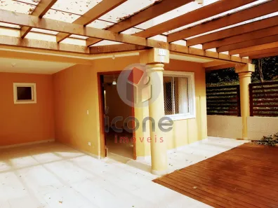 Sobrado com 3 Quartos à venda, 118m² no Tingui, Curitiba