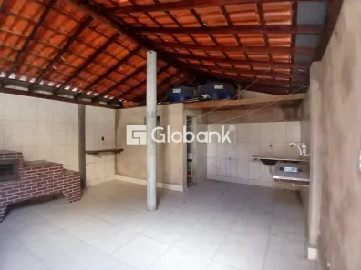 Casa com 5 Quartos à venda, 373m² no Alto São João, Montes Claros