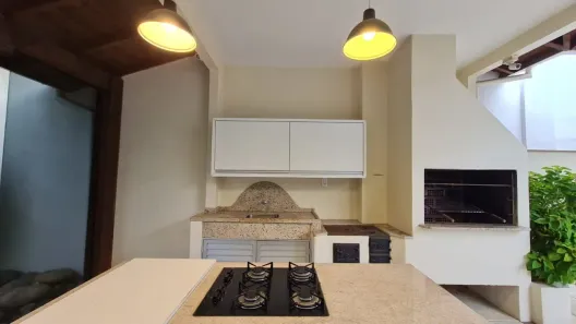 Casa com 3 Quartos para alugar, 149m² no Trindade, Florianópolis