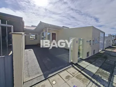 Casa com 2 Quartos para alugar, 100m² no Bela Vista, Palhoça