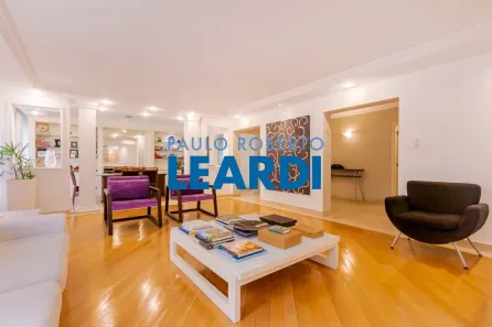 Apartamento com 3 Quartos à venda, 250m² no Santa Cecília, São Paulo
