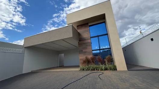 Casa com 3 Quartos à venda, 134m² no Plano Diretor Sul, Palmas