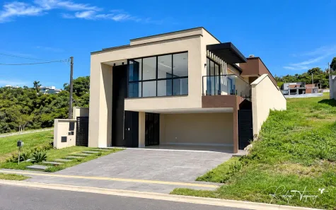 Casa de Condomínio com 4 Quartos à venda, 203m² no Jardins Nápoles, Senador Canedo