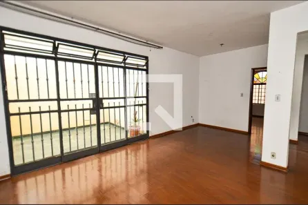 Casa com 3 Quartos à venda, 268m² no Cidade Nova, Belo Horizonte