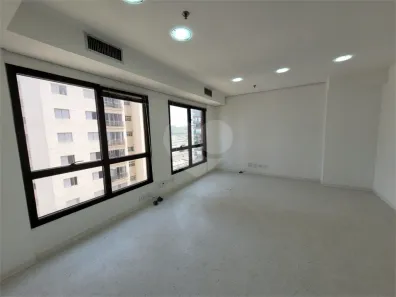 Sala Comercial à venda, 33m² no Chácara Santo Antônio (Zona Sul), São Paulo