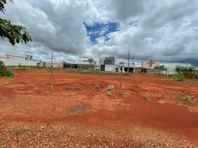 Lote/Terreno à venda, 661m² no Novo Mundo, Uberlândia