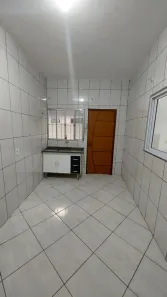Casa com 2 Quartos para alugar, 70m² no Vila São Jorge, Carapicuíba