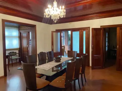 Sobrado com 4 Quartos à venda, 488m² no , Campos do Jordão