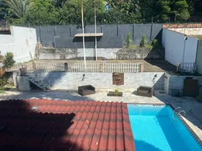 Casa com 4 Quartos para alugar, 350m² no Braúnas, Belo Horizonte
