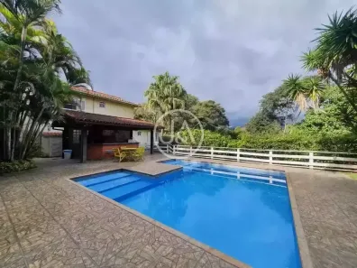 Casa com 6 Quartos à venda, 315m² no Itaipava, Petrópolis