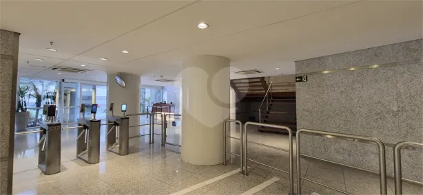 Sala Comercial para venda ou aluguel, 151m² no Gonzaga, Santos