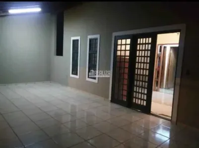 Sobrado com 4 Quartos à venda, 198m² no Conjunto Uberaba, Uberaba