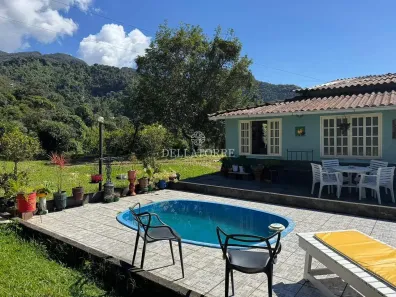 Casa com 6 Quartos à venda, 302m² no Granja Guarani, Teresópolis