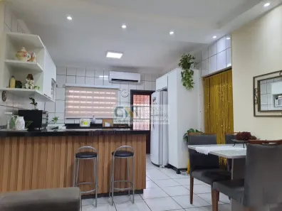 Casa com 2 Quartos à venda, 142m² no Industrial, Londrina