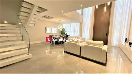 Casa com 5 Quartos à venda, 500m² no Vargem Grande, Rio de Janeiro