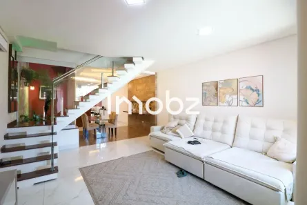 Casa com 3 Quartos à venda, 276m² no Jardim Aeroporto, São Paulo