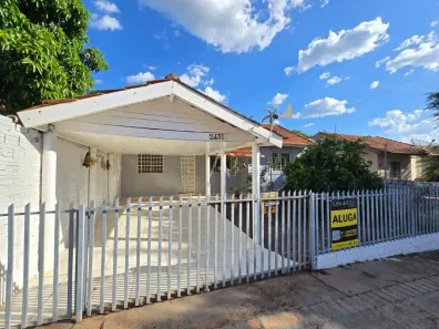 Casa com 2 Quartos para alugar, 50m² no Jardim Coopagro, Toledo