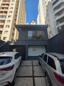 Imóvel Comercial com 8 Quartos para alugar, 360m² no Moema, São Paulo