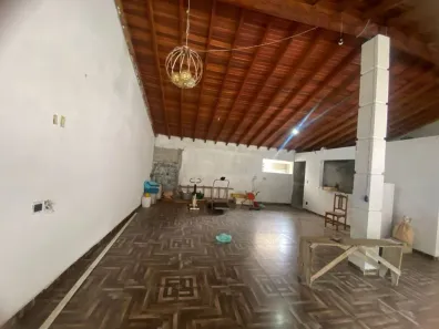 Sobrado com 2 Quartos à venda, 250m² no Jardim Guapituba, Mauá