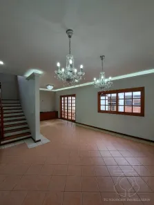 Casa de Condomínio com 6 Quartos à venda, 320m² no Jardim Ana Estela, Carapicuíba