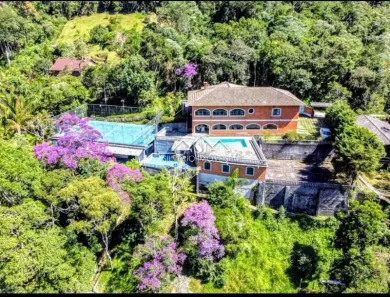 Casa com 3 Quartos à venda, 320m² no Fazenda Inglesa, Petrópolis