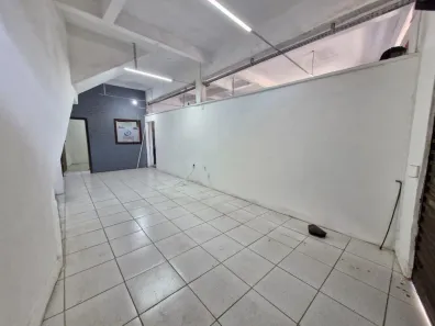Ponto Comercial para alugar, 139m² no Castelanea, Petrópolis