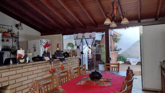 Sobrado com 3 Quartos à venda, 251m² no Jardim Boa Vista, Santa Bárbara D'Oeste
