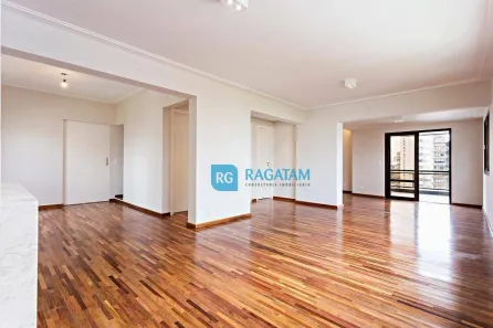 Apartamento com 3 Quartos à venda, 210m² no Brooklin Paulista, São Paulo