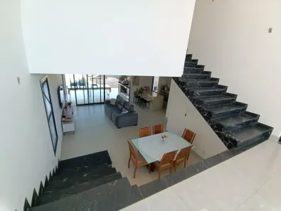 Sobrado com 4 Quartos à venda, 386m² no Residencial Cidade Verde, Goiânia