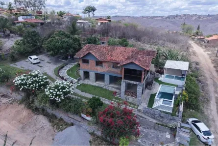 Casa com 4 Quartos à venda, 216m² no Alpes Suiços, Gravatá