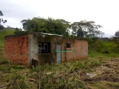 Fazenda/Sítio com 3 Quartos à venda, 2000m² no Santa Cecília II, São José dos Campos