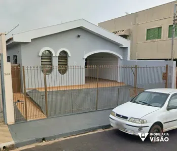 Casa com 4 Quartos à venda, 242m² no Santa Marta, Uberaba